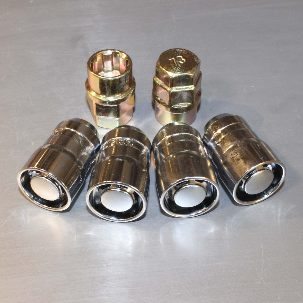 4-pack låsmuttrar M14x1,5 mm, kona, 38 mm total längd